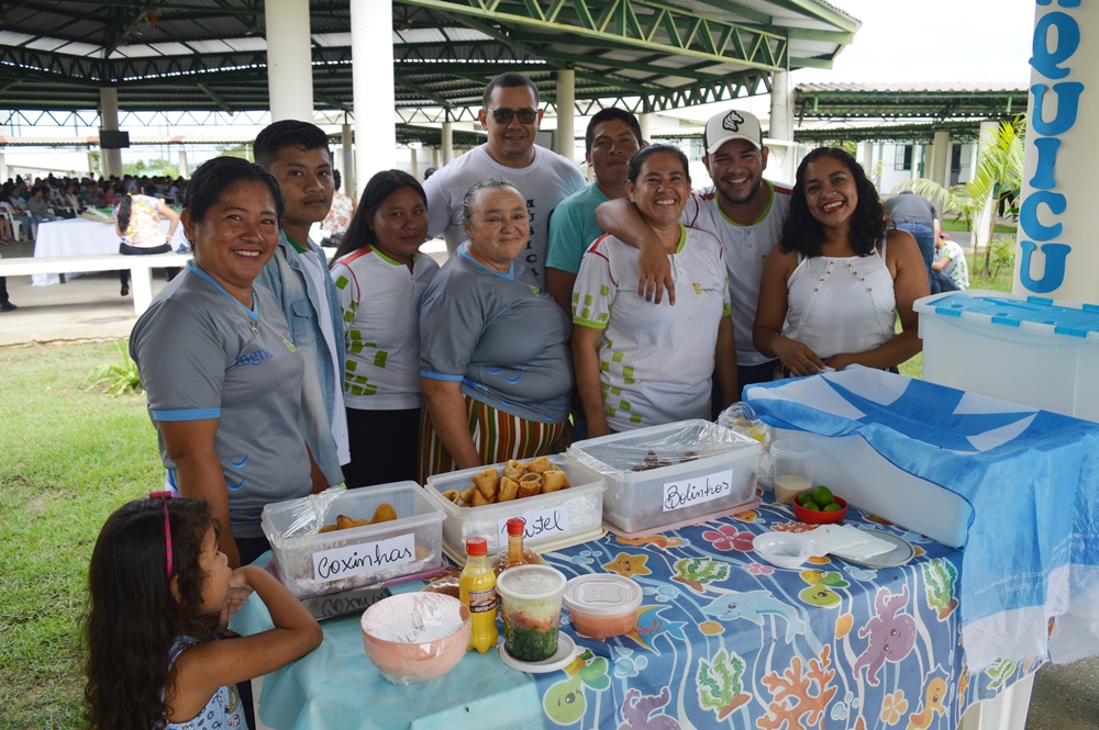 Turma do curso superior de Tecnologia em Aquicultura apresentou o trabalho Beneficiamento do Pescado 