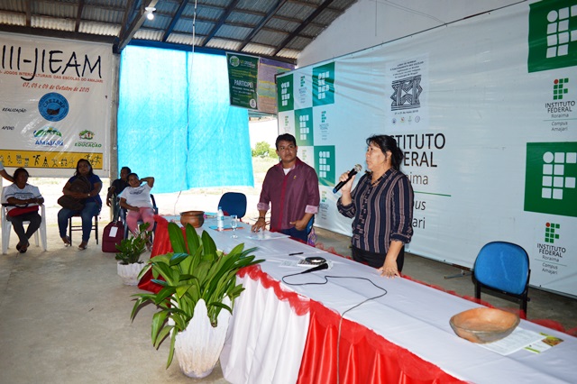 Advogada indígena Joênia Batista realiza palestra para participantes do curso 