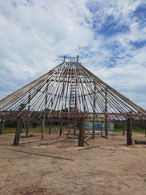 Malocão em construção na Comunidade Xaary (foto: Eliaquim Cunha)