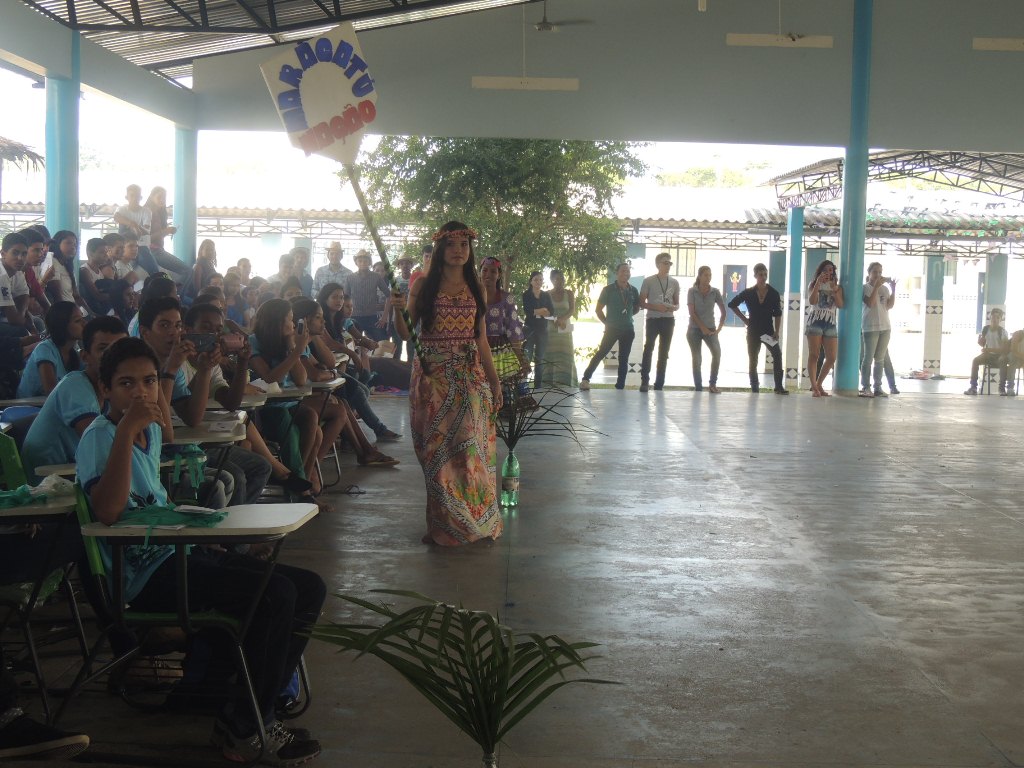 Manifetações culturais no Brasil à comunidade escolar