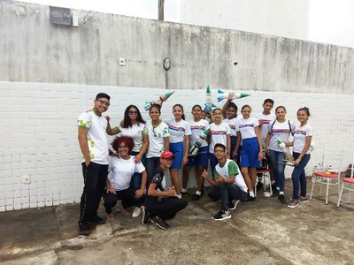 Estudantes do 9º ano da Escola Estadual Militar Elza Breves de Carvalho