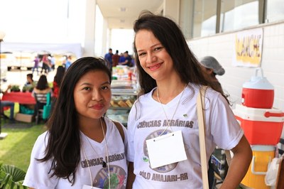 Estudantes de instituições parceiras prestigiam o evento 