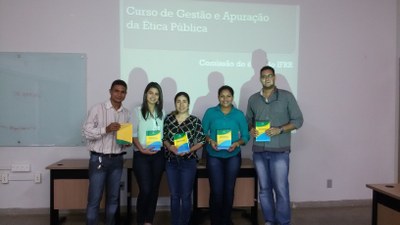 Membros da Comissão de Ética